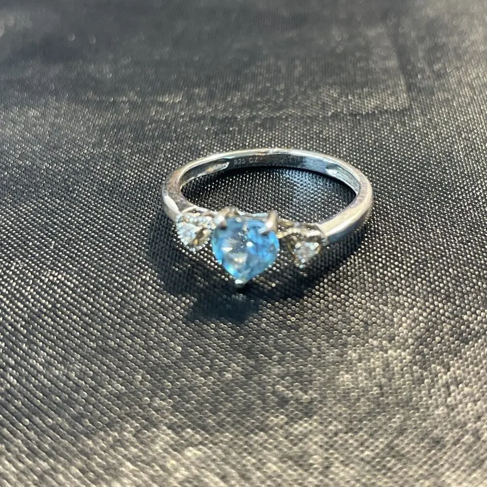 Romantic Light Blue Heart Cubic Zirconia Solitaire Accent Ring Sz 7 Silver 925CZ
